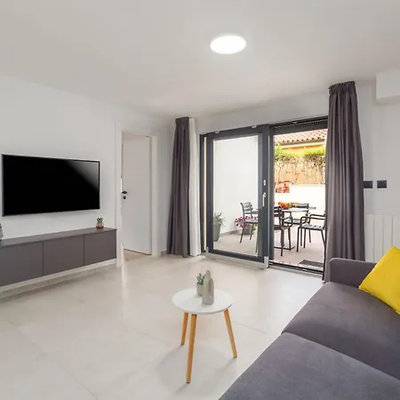 Apartment Moderne Ferienwohnung Olive Premium In Porec *