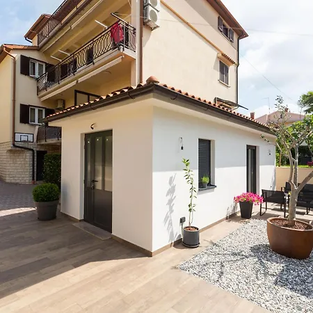 Moderne Ferienwohnung Olive Premium In Porec