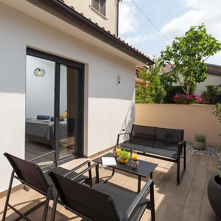 Moderne Ferienwohnung Olive Premium In Porec * Porec